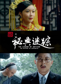 照片中，黄子韬身穿白色T恤，外搭黑色背心。