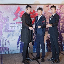 》(导演三城真一)即将于今年10月公映，该片主题曲的演唱者日前已经敲定 常盘贵子亮相上海发布会 抹胸长裙尽显妩媚身段 2010-06-12 首次亮相上海电影节的日本著名影星常盘贵子成为媒体关注的焦点。